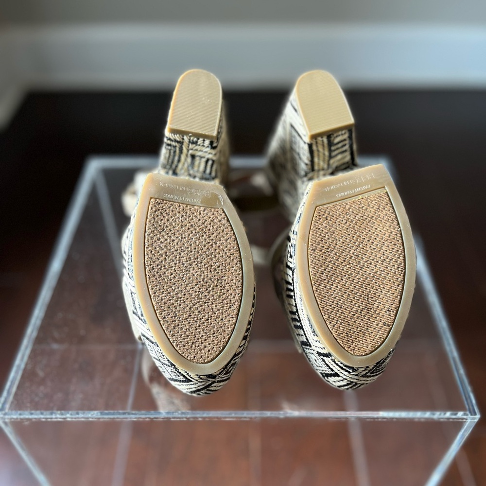 New, Never Worn Bcbgeneration Tan Platform Sandal… - image 5